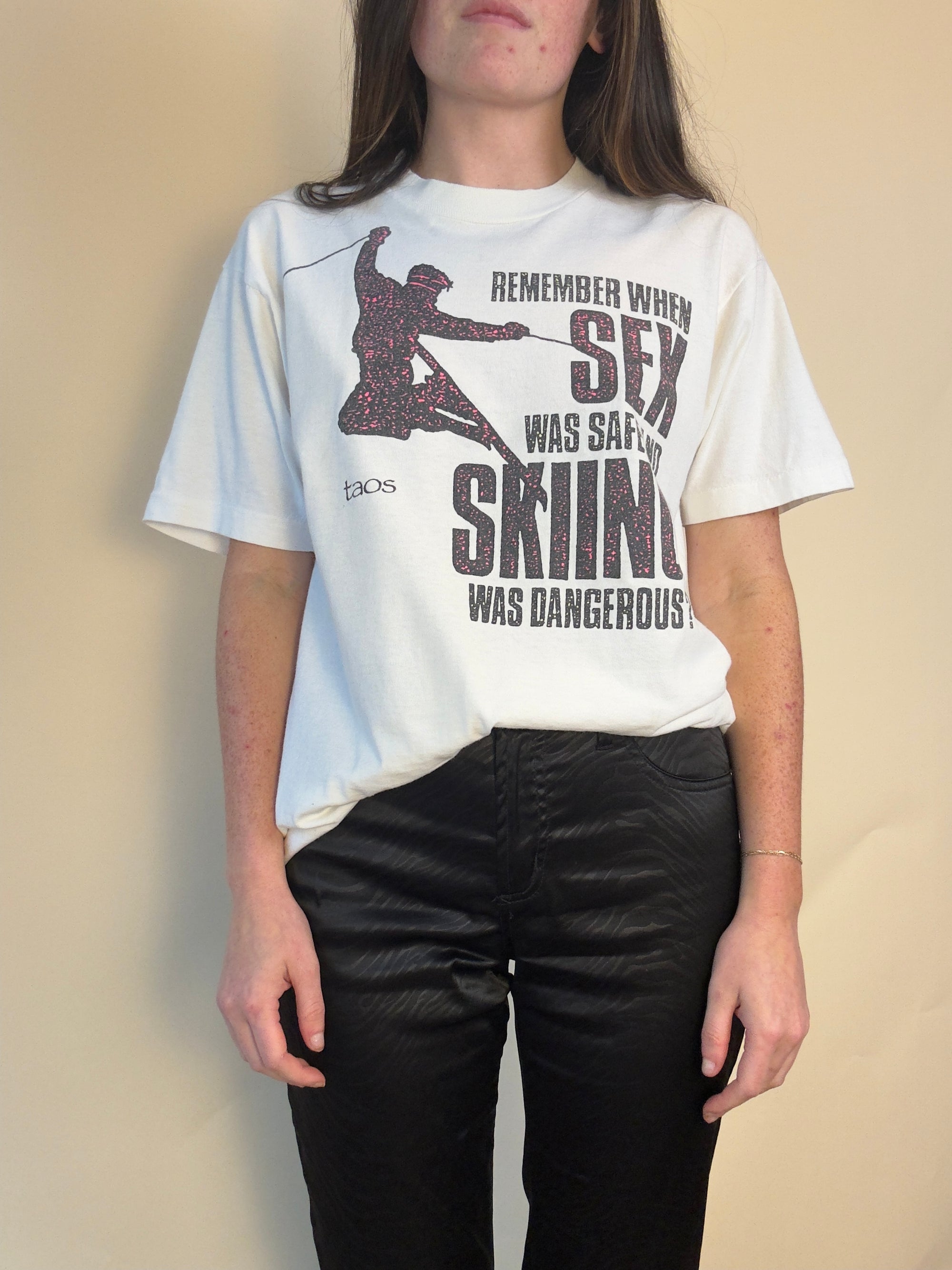 1990S FRUIT OF THE LOOM SKIING & SEX T-SHIRT